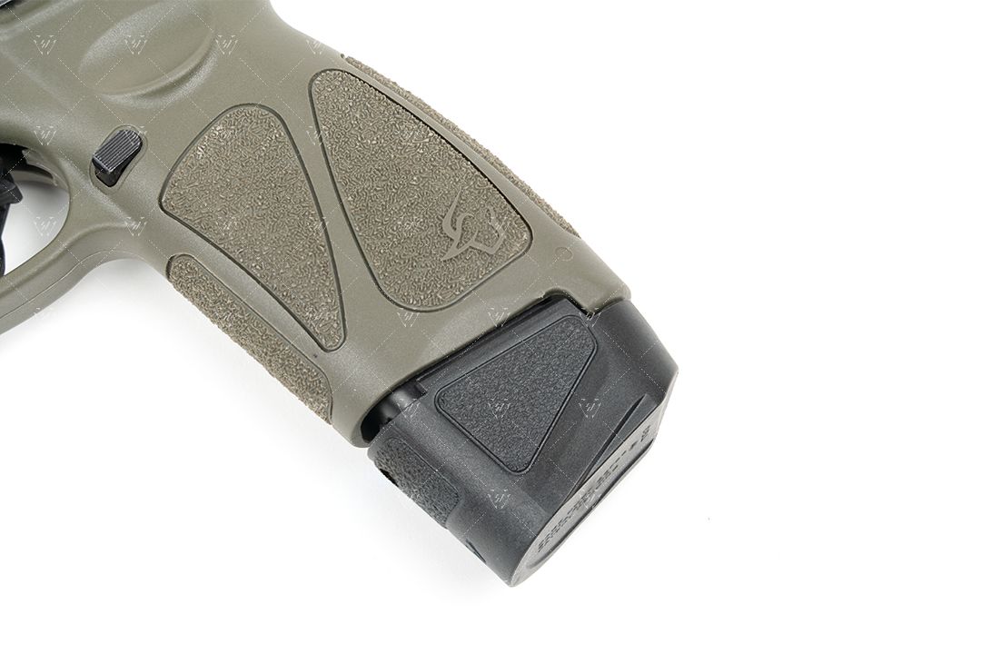 Interlocking Sleeve and Base Plate for use with the Taurus G2C and Taurus  17 round G3 magazine